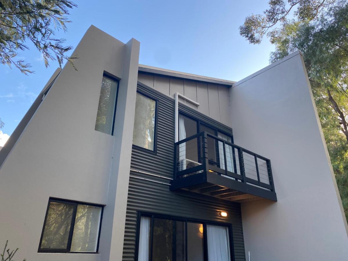 Margaret Forest Retreat: Central Spa Apartment in Margaret River Exterior photo