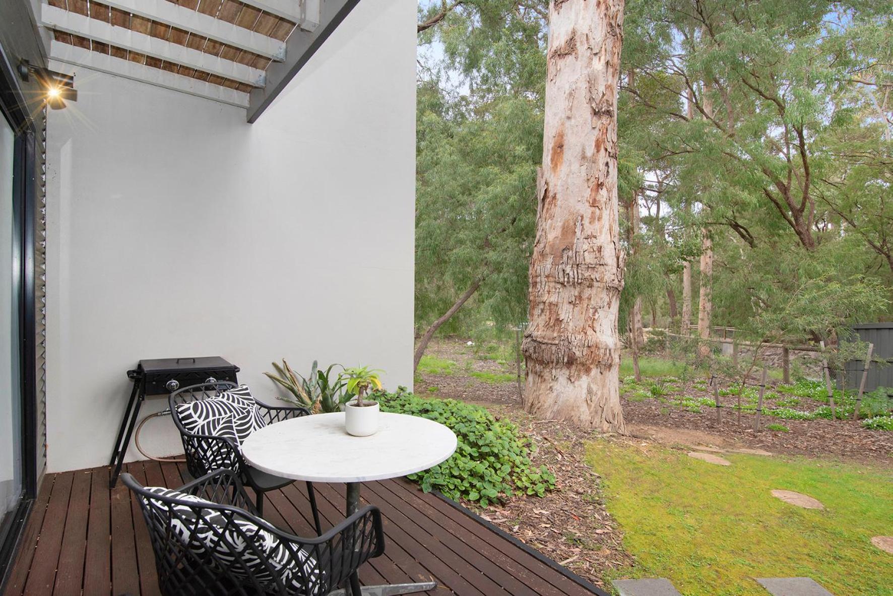 Margaret Forest Retreat: Central Spa Apartment in Margaret River Exterior photo